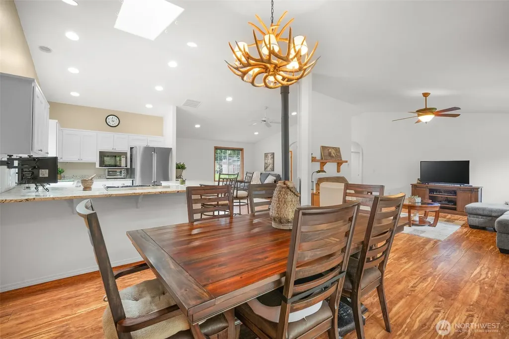 21211 89th Avenue NE Arlington WA 98223