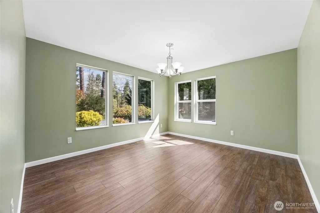 10410 357th Street E Eatonville WA 98328