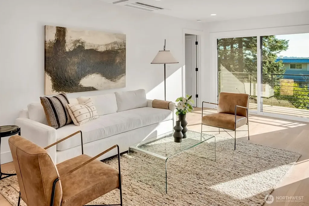 505 W Kinnear Place Seattle WA 98119