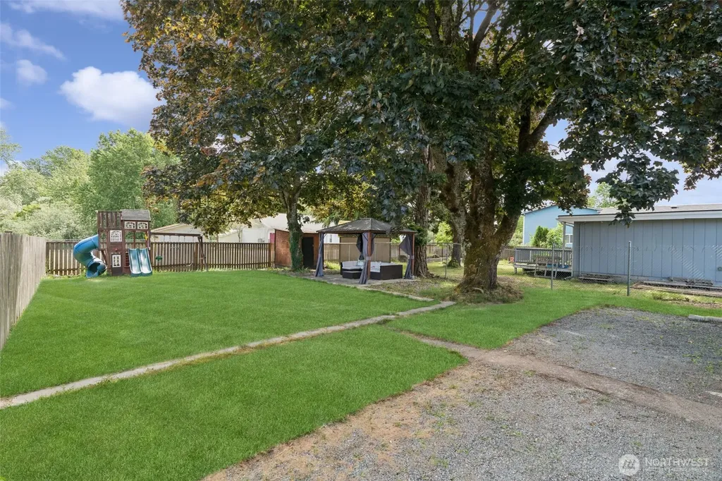 7609 A Street Tacoma WA 98408