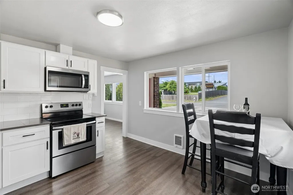 7609 A Street Tacoma WA 98408
