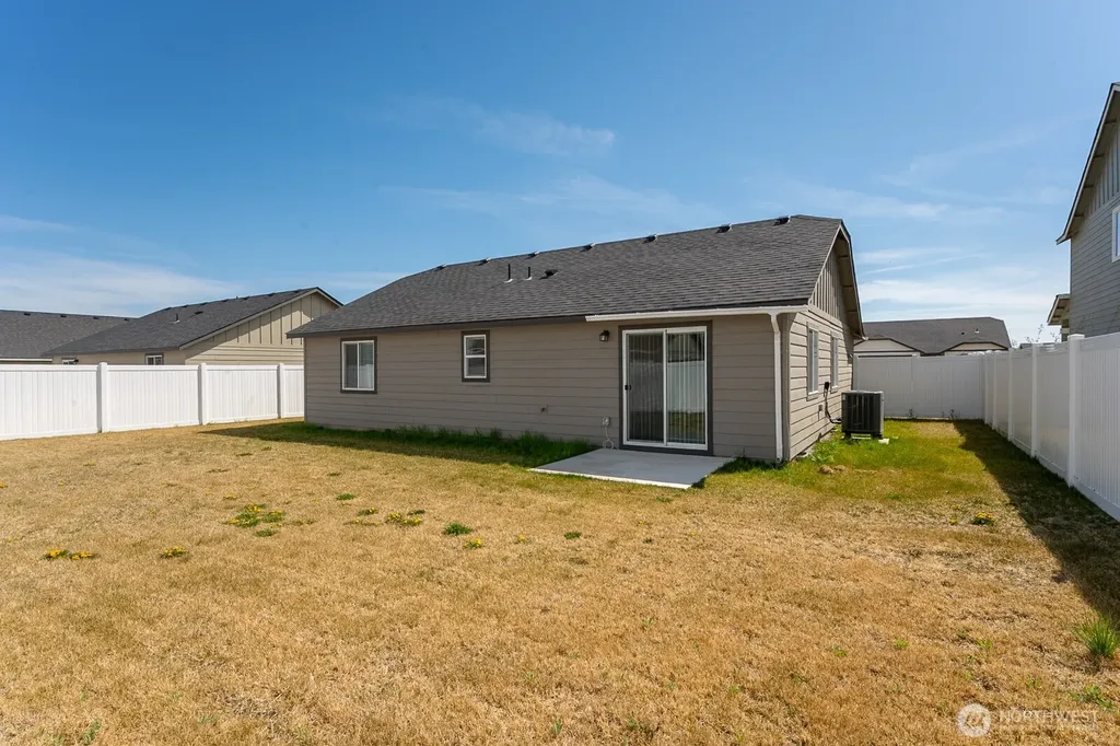 4256 W Wood Court Moses Lake WA 98837