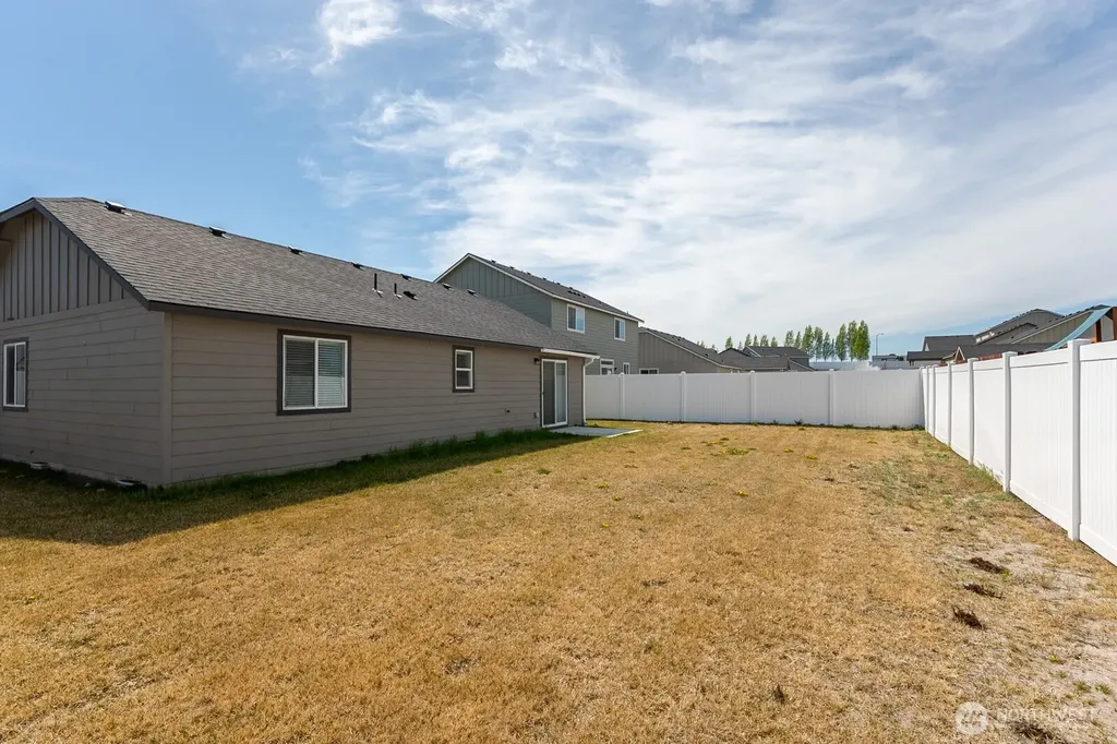 4256 W Wood Court Moses Lake WA 98837