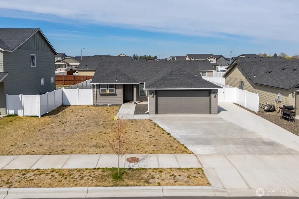 4256 W Wood Court Moses Lake WA 98837