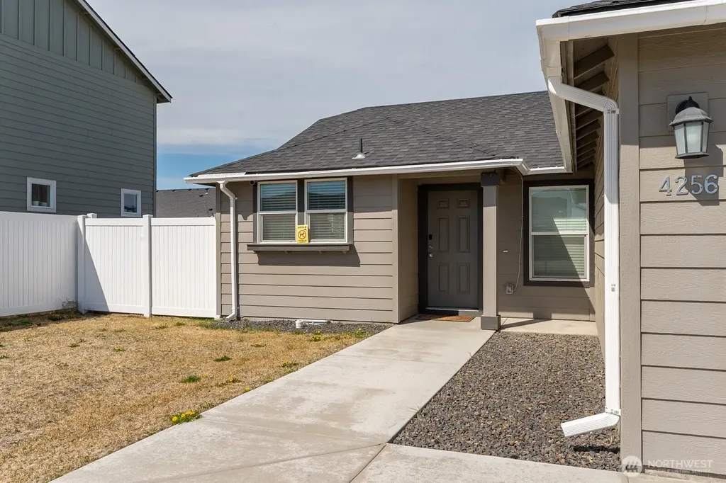 4256 W Wood Court Moses Lake WA 98837