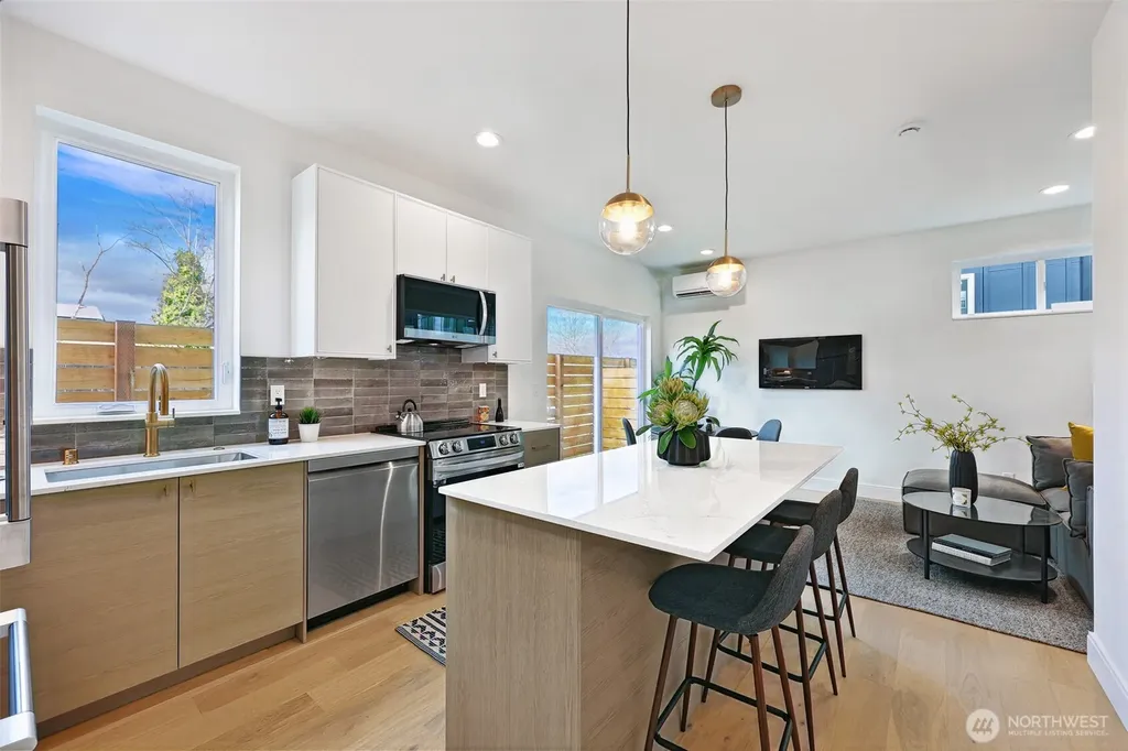 2006 19th Avenue S Seattle WA 98144