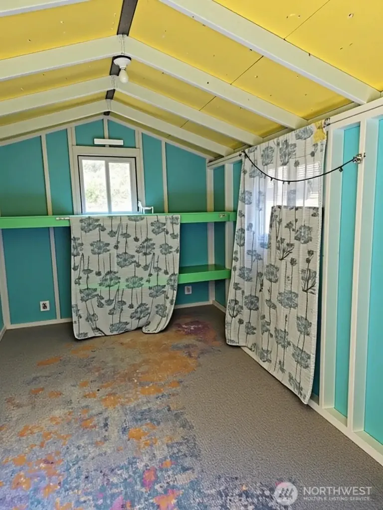 208 F Street SE Auburn WA 98002