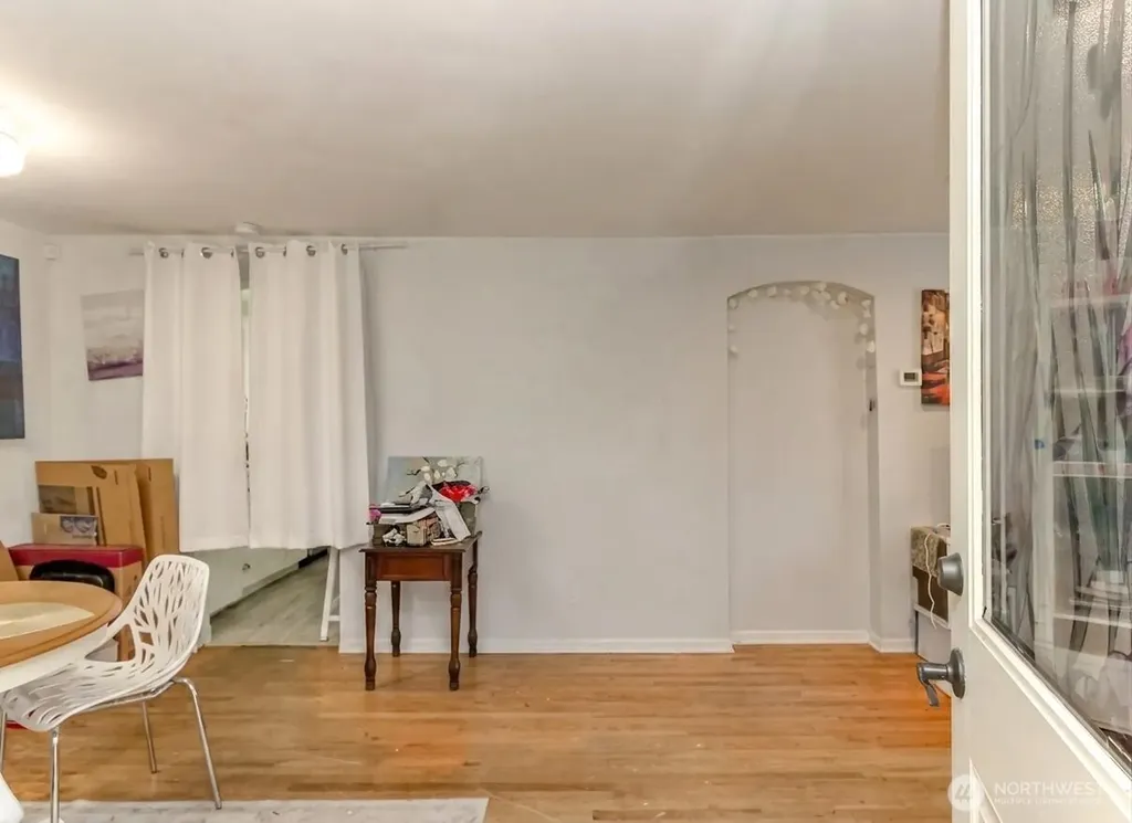 208 F Street SE Auburn WA 98002