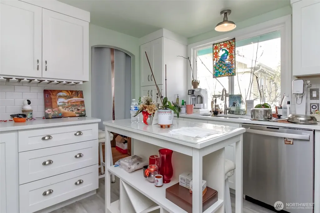 208 F Street SE Auburn WA 98002
