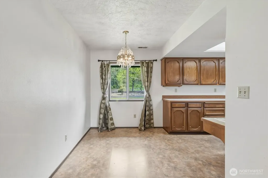 106 Lowrane Drive Kelso WA 98626