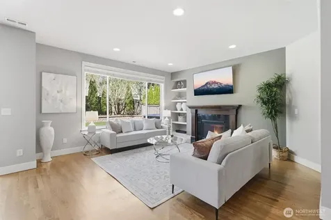 27260 SE 19th Place Sammamish WA 98075
