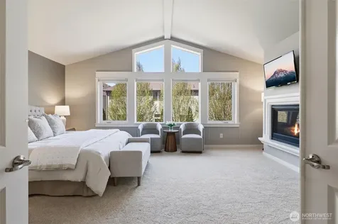 27260 SE 19th Place Sammamish WA 98075