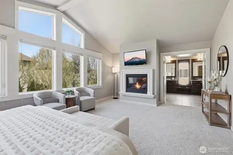 27260 SE 19th Place Sammamish WA 98075