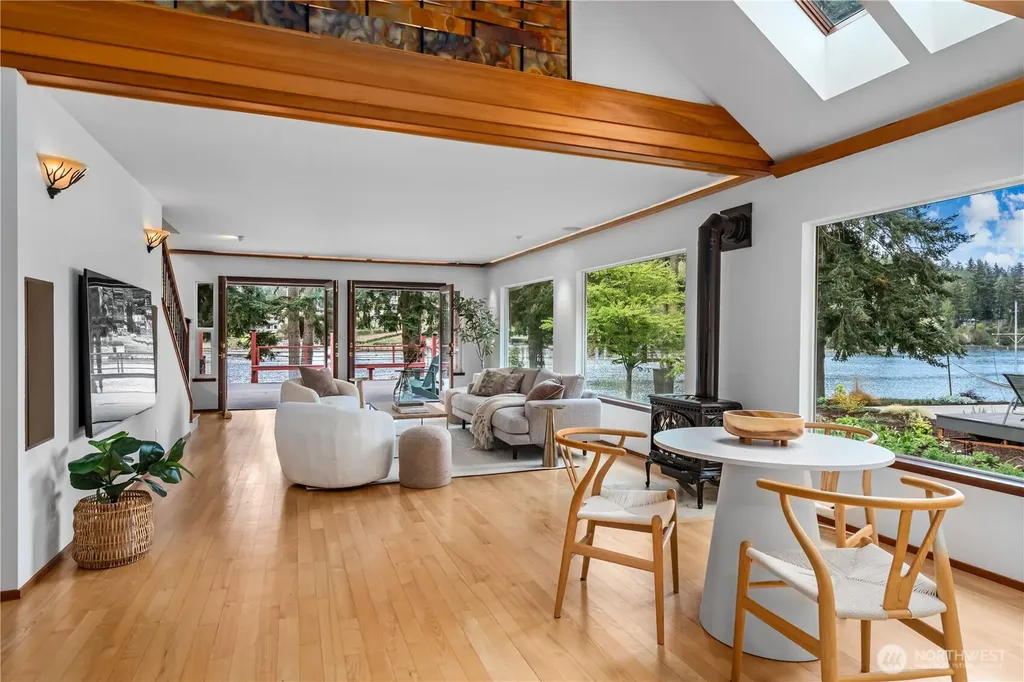 6810 NE Wood Bay Lane Poulsbo WA 98370