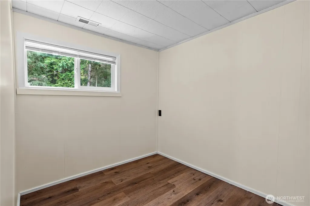 6810 NE Wood Bay Lane Poulsbo WA 98370
