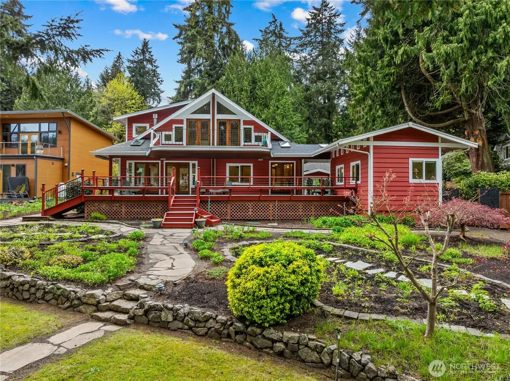 6810 NE Wood Bay Lane Poulsbo WA 98370