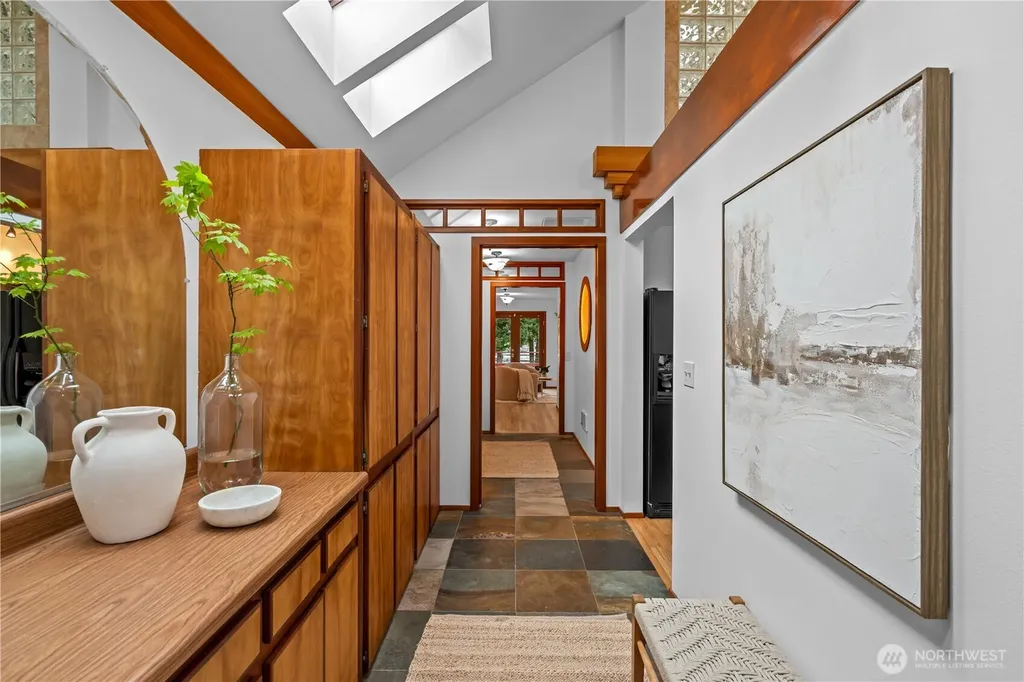 6810 NE Wood Bay Lane Poulsbo WA 98370