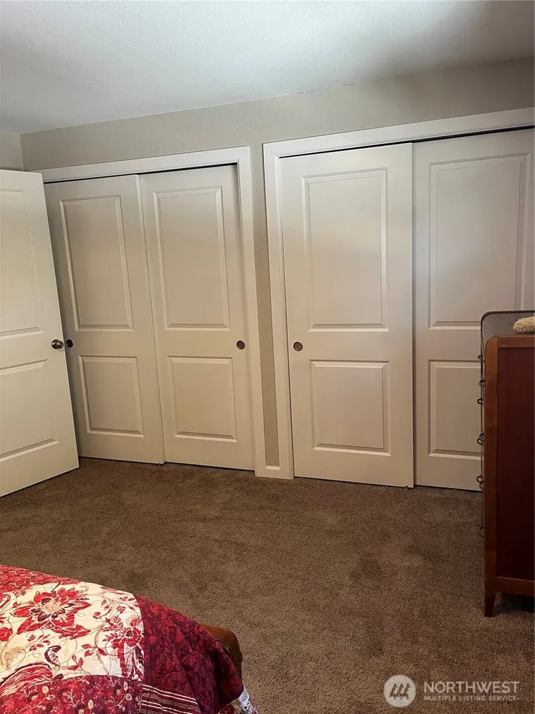 102 N Narwhal Loop NW Ocean Shores WA 98569