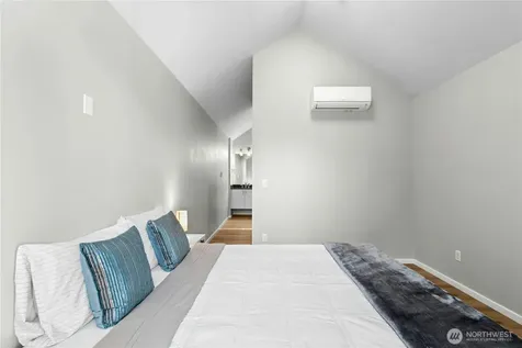 6641 Carleton Avenue S Seattle WA 98108
