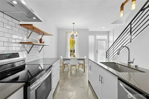 6641 Carleton Avenue S Seattle WA 98108