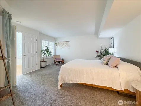 5807 14th Drive W Everett WA 98203