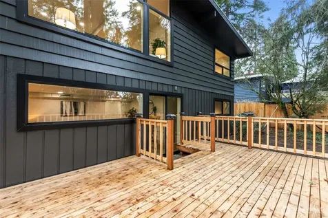 3901 151st Avenue SE Bellevue WA 98006
