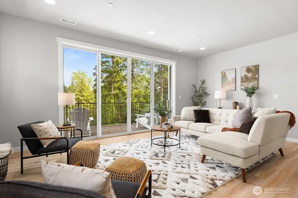 7907 S 132 Street Seattle WA 98178