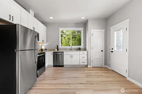 7907 S 132 Street Seattle WA 98178