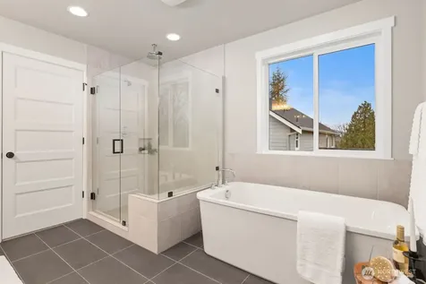 7907 S 132 Street Seattle WA 98178
