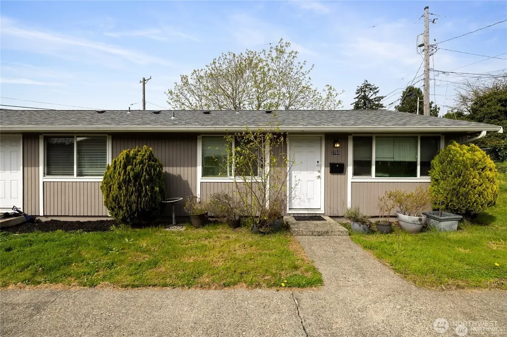 3703 S Manitou Tacoma WA 98409