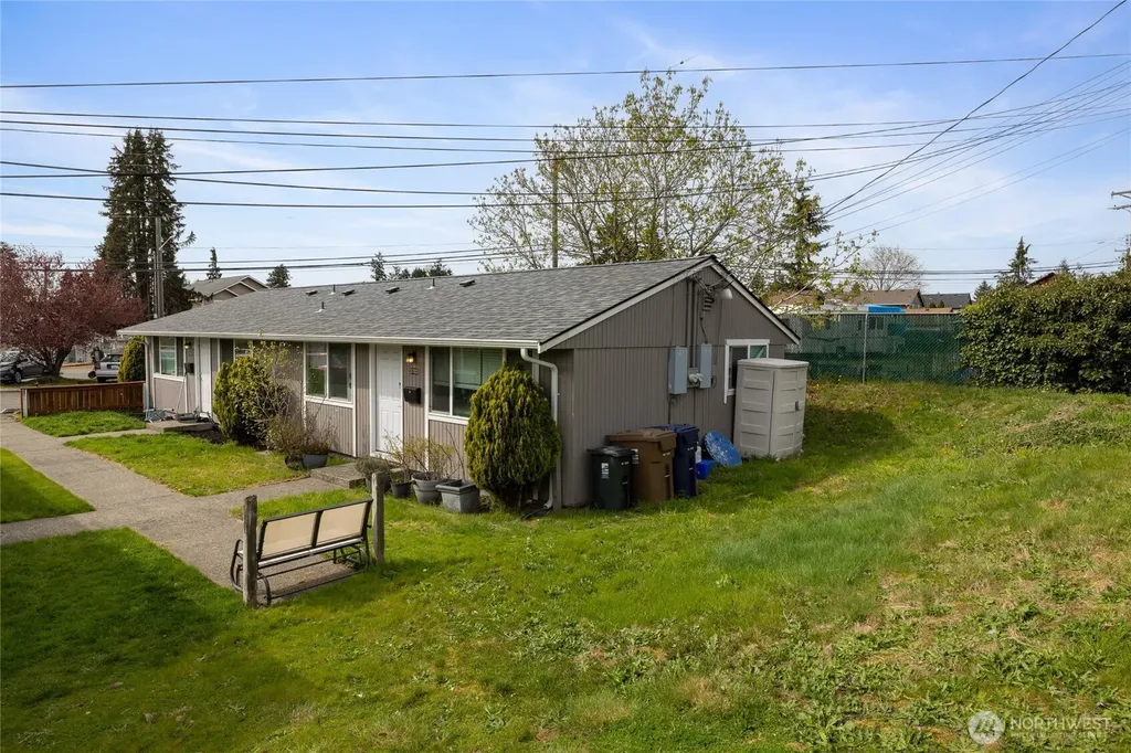 3703 S Manitou Tacoma WA 98409