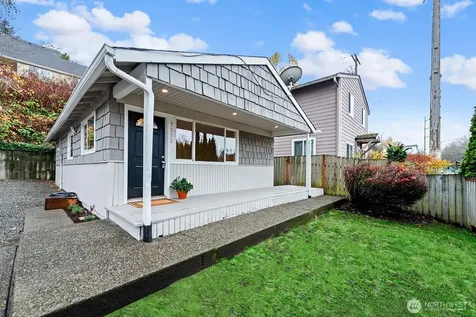 7552 21st Avenue SW Seattle WA 98106