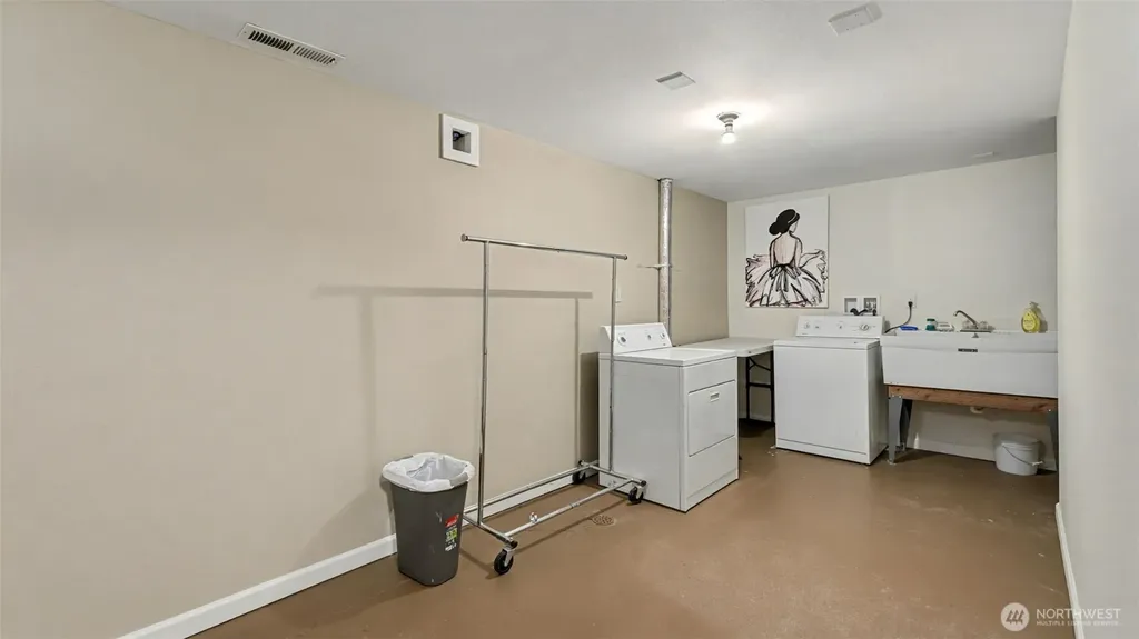 11204 148th Avenue SE Renton WA 98059