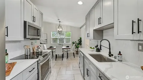 11204 148th Avenue SE Renton WA 98059