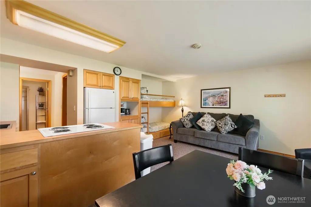 8903 Crescent Bar Road NW Quincy WA 98848