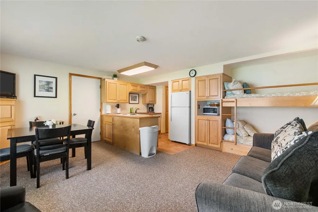 8903 Crescent Bar Road NW Quincy WA 98848