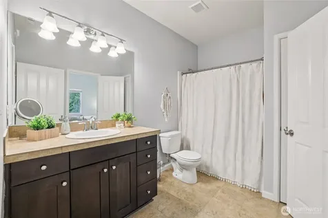 11901 34th Street NE Lake Stevens WA 98258