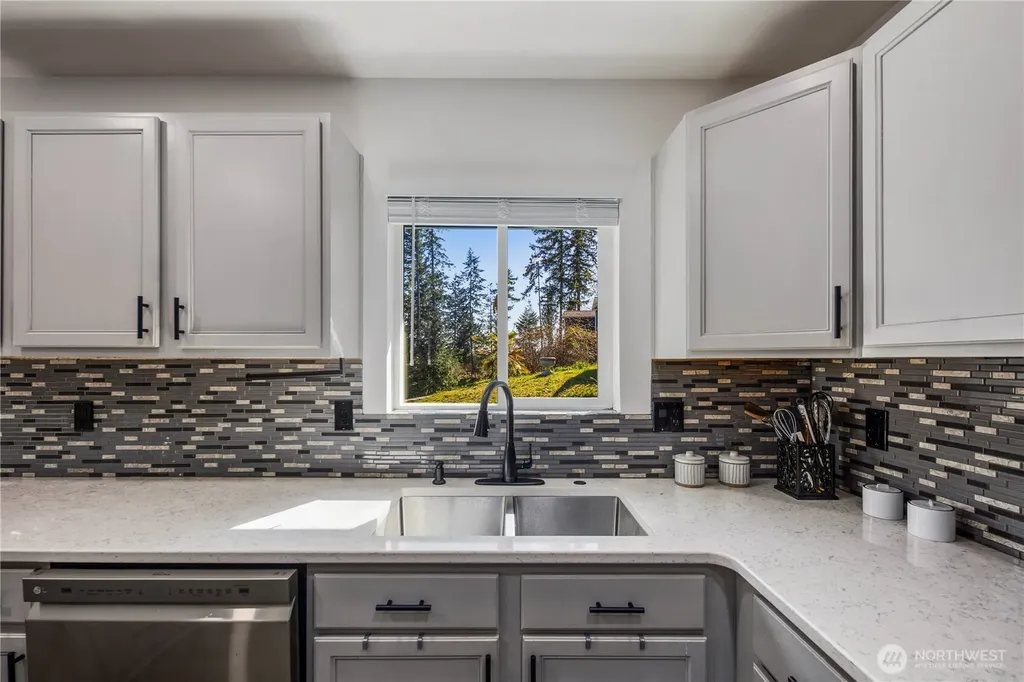 61 E Channel Drive Allyn WA 98524