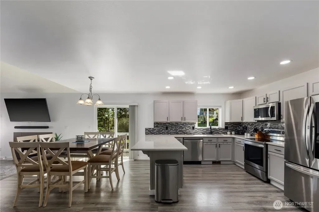 61 E Channel Drive Allyn WA 98524