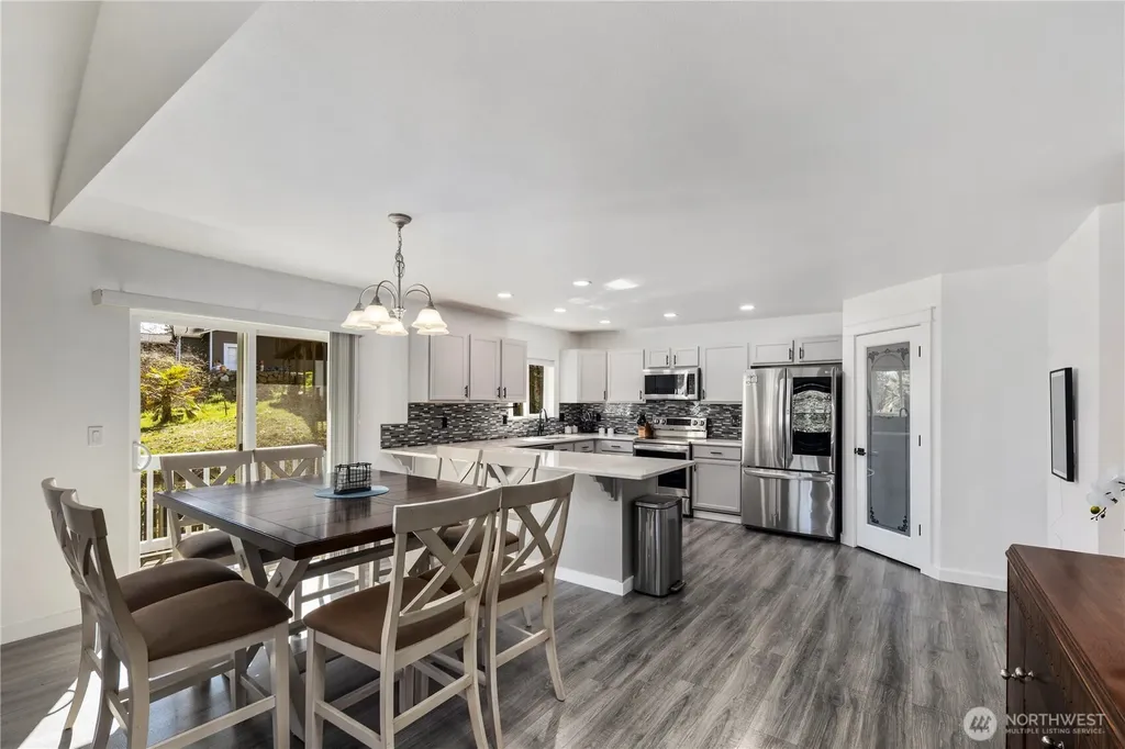 61 E Channel Drive Allyn WA 98524