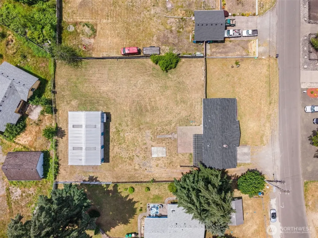 8315 9th Way SE Olympia WA 98513