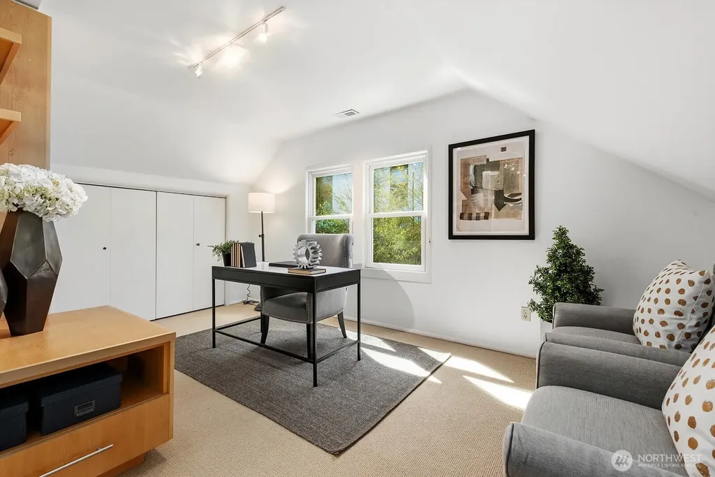 2514 Lake Park Drive S Seattle WA 98144