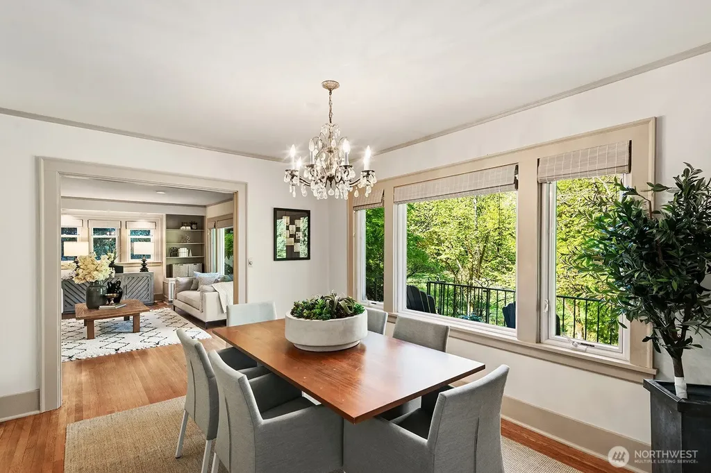 2514 Lake Park Drive S Seattle WA 98144