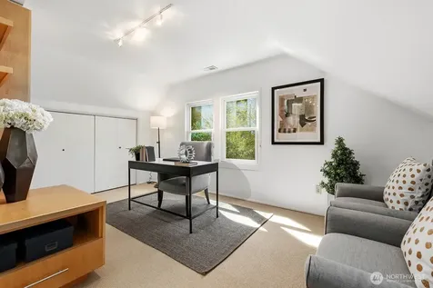 2514 Lake Park Drive S Seattle WA 98144