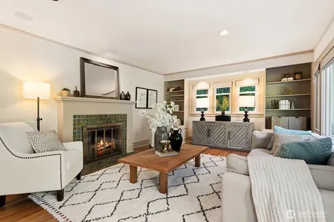 2514 Lake Park Drive S Seattle WA 98144