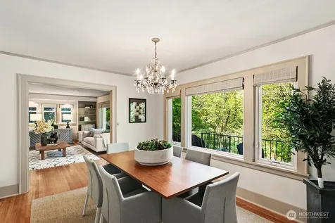 2514 Lake Park Drive S Seattle WA 98144