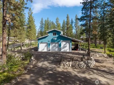 15 Barnaby Road Winthrop WA 98862