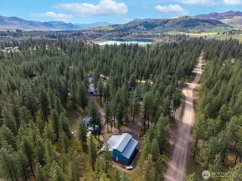 15 Barnaby Road Winthrop WA 98862