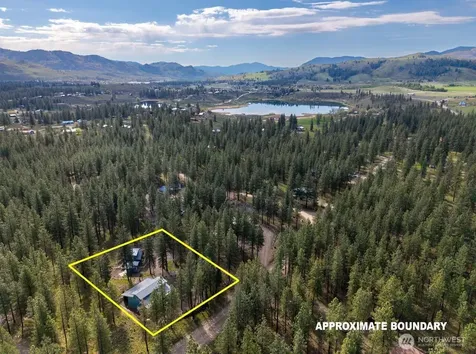 15 Barnaby Road Winthrop WA 98862