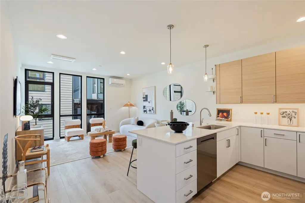 11231 Greenwood Avenue N Seattle WA 98133